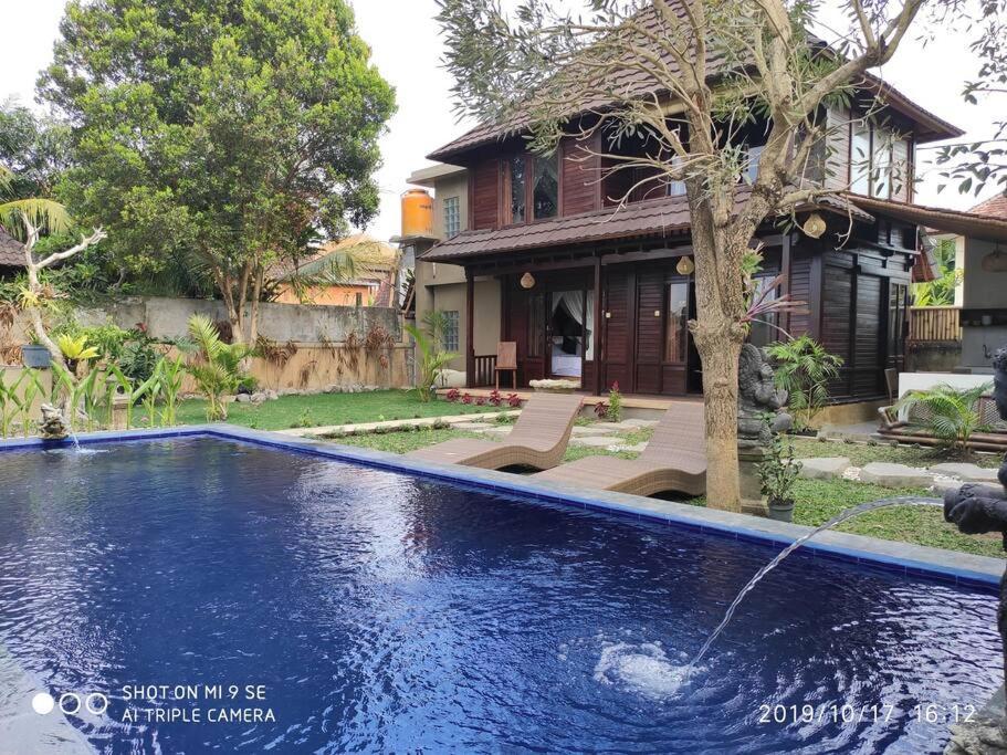 Rumah liburan Tegeswoodhouse,private Pool,two Bedrooms And Free Wifi