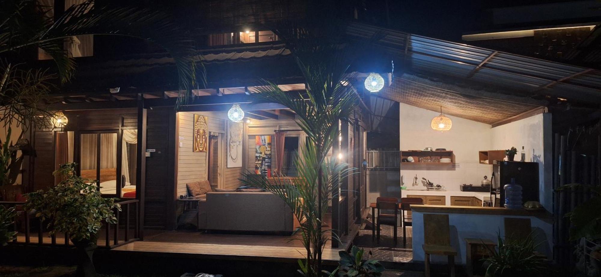 Rumah liburan Tegeswoodhouse,private Pool,two Bedrooms And Free Wifi Ubud (Bali)